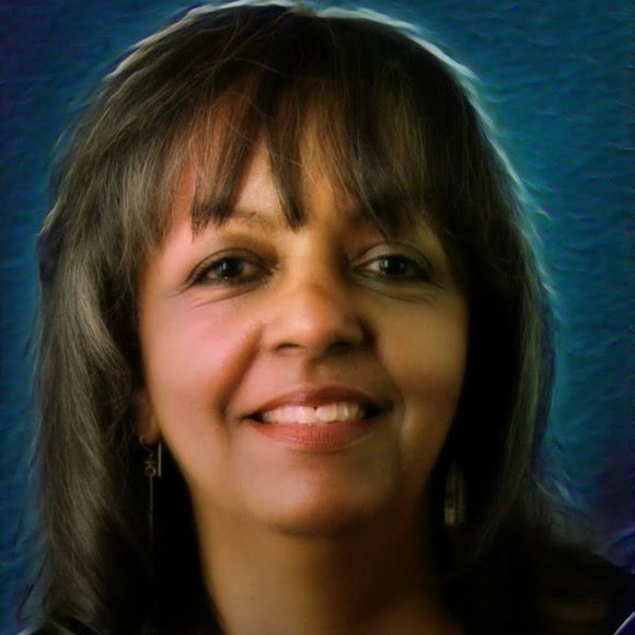 Meet your Posher, Michelle - Picture 1 of 1